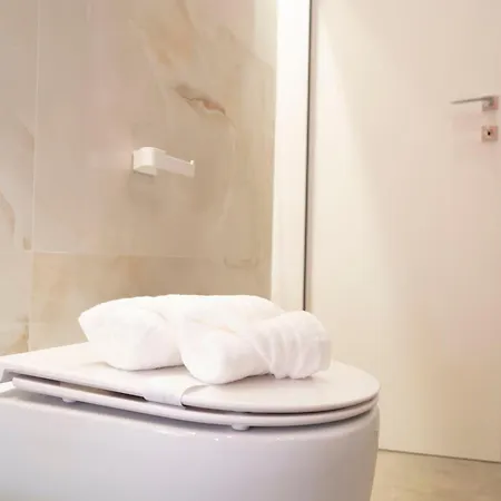 Gorgon House Apartament *